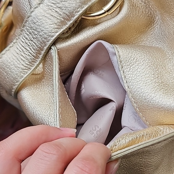 Free for any  purchase of 55$ +💗 Michael Kors Metallic Gold Fulton Bag - Picture 12 of 13